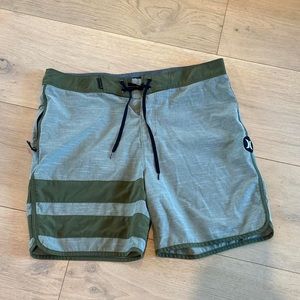 Hurley Shorts/Swim Trunks